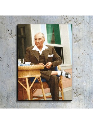 Magazacım Atatürk Sandalyesinde Otururken 50 x 70 cm Kanvas Tablo