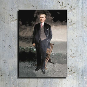 Atatürk Takım Elbiseli Boy Resmi  Kanvas Tablo TBL1215