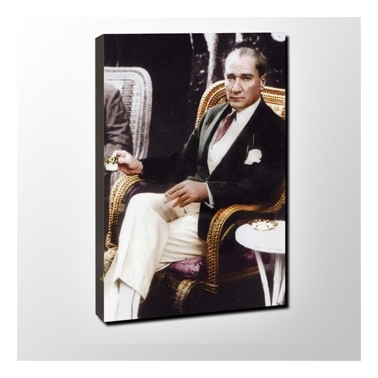 Decobritish Atatürk Kahve İçerken Kanvas Tablo Fiyatı