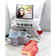 Hayaller Dükkanı 14 Şubat Sevgililer Günü  Lik  2 Li Kalp Kupa ve Baskılı Yastık Set