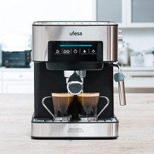 Ufesa - Öğütülmüş Kahve Veya Kapsüller ve Kapuçinolar Için Espresso Makinesi, Dokunmatik Ekran, Ayarlanabilir Buharlaştırıcı, Kahve Makinesi 20 Bar, 850W, 1,6 L, Paslanmaz Çelik, Siyah/gümüş