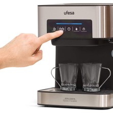 Ufesa - Öğütülmüş Kahve Veya Kapsüller ve Kapuçinolar Için Espresso Makinesi, Dokunmatik Ekran, Ayarlanabilir Buharlaştırıcı, Kahve Makinesi 20 Bar, 850W, 1,6 L, Paslanmaz Çelik, Siyah/gümüş