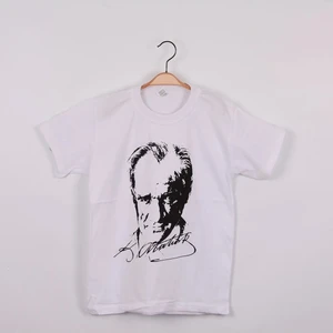 Atatürk Baskılı Tshirt Atatürk Tişört