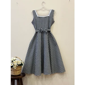Küçüğüm Butik Siyah Pötikare Desen Kare Yaka Askılı Kloş Elbise