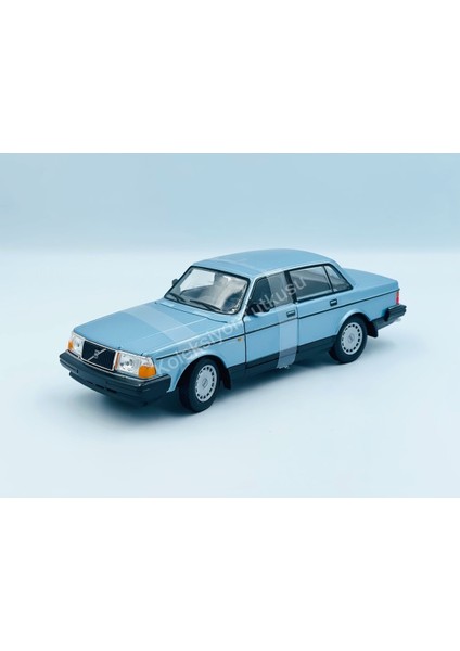Koleksiyontutkusu 1/24 Ölçek Volvo 240 Gl Model Araba