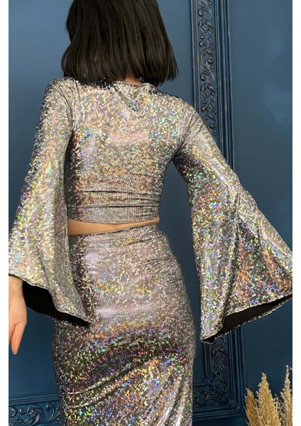 Hologram Yarasa Kollu Anvelop Crop Bluz
