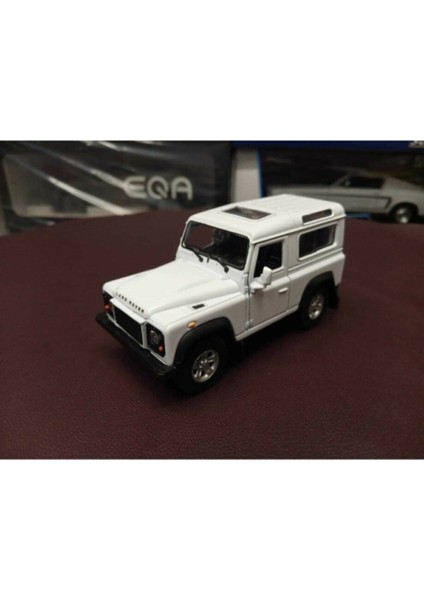 Land Rover Defender Maket Çek Bırak Diecast Model (Beyaz)