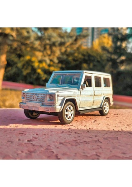 Mercedes G Class 1/36 Ölçek Çek Bırak Model Araba(Gri)