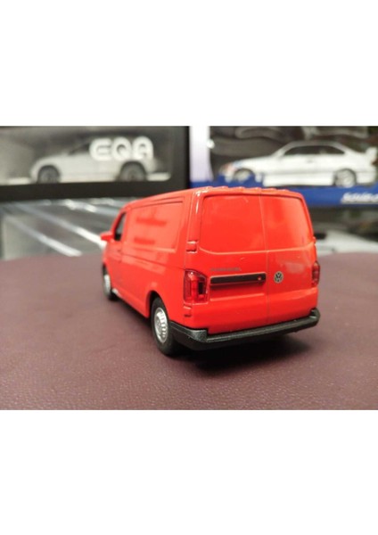 1:36 Ölçek Volkswagen Transporter T6 Van (Kırmızı)
