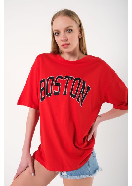 Kadın Boston Baskılı Oversize T-Shirt