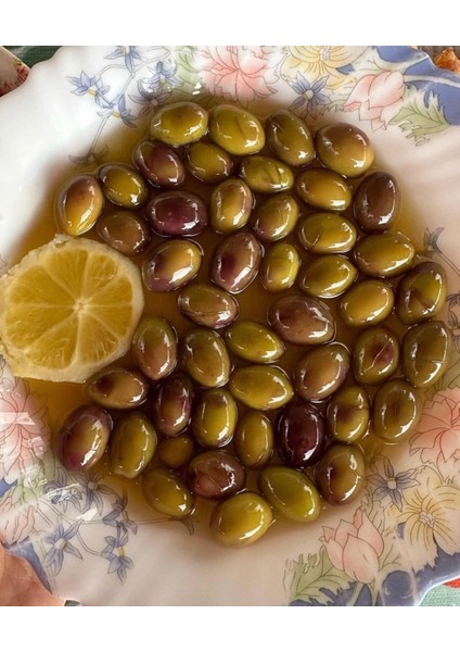 Yağlı Çizik Zeytin 1 kg