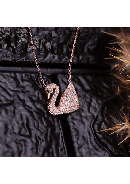 925 Ayar Gümüş Kuğu Kolye