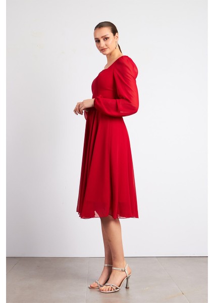 Kırmızı Kare Yaka Şifon Abiye Elbise
