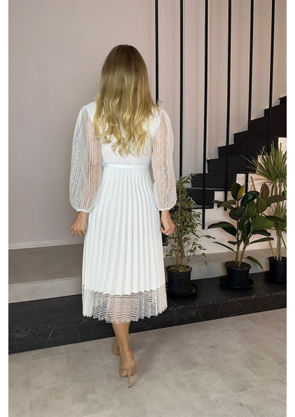 G0015 Dantel Detay Piliseli Elbise Beyaz fiyatları