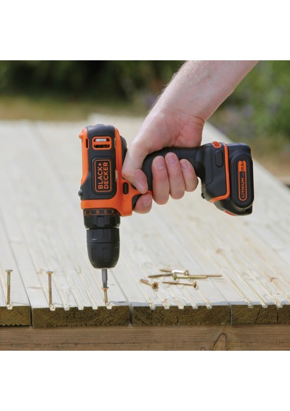 Black & Decker BDCDD12BAFC-QW 10.8V 1.5Ah Li-Ion Şarjlı Matkap Vidalama,Taşıma Çantası,100 Parça Aks. Seti