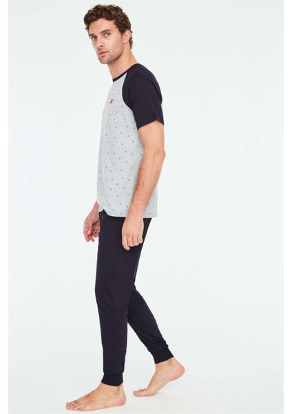 - Erkek Lacivert Yuvarlak Yaka Pijama Takımı fiyatları