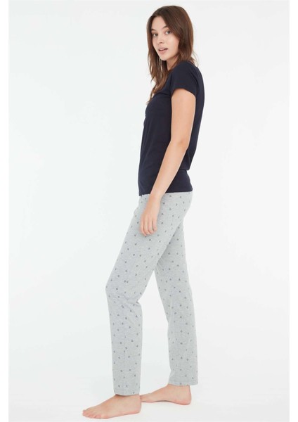 - Kadın Lacivert Yuvarlak Yaka Pijama Takımı 3849