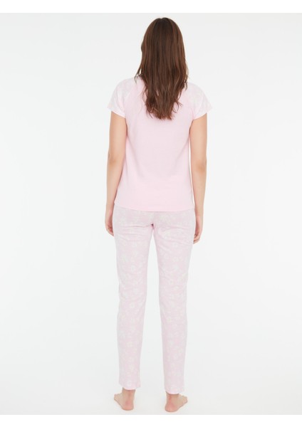 - Kadın Pembe Yuvarlak Yaka Pijama Takımı 3857