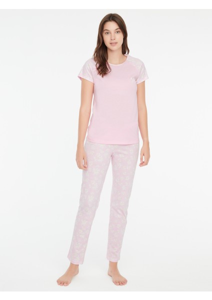 - Kadın Pembe Yuvarlak Yaka Pijama Takımı 3857