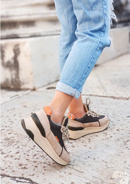 Bej Bağcıklı Süet Deri Düz Taban Kadın Spor Ayakkabı fiyatları