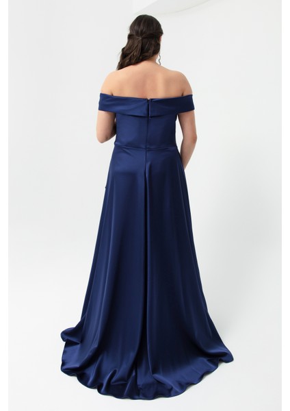 Kadın Lacivert Kayık Yaka Büyük Beden Saten Abiye & Mezuniyet Elbisesi indirimleri