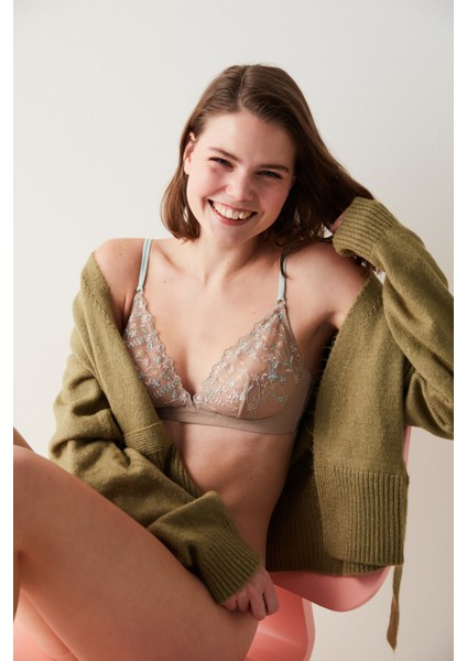 Glam Broderie Sütyen Kadınlar İçin Nefes Alabilir Yapı ve Dikişsiz Rahatlık