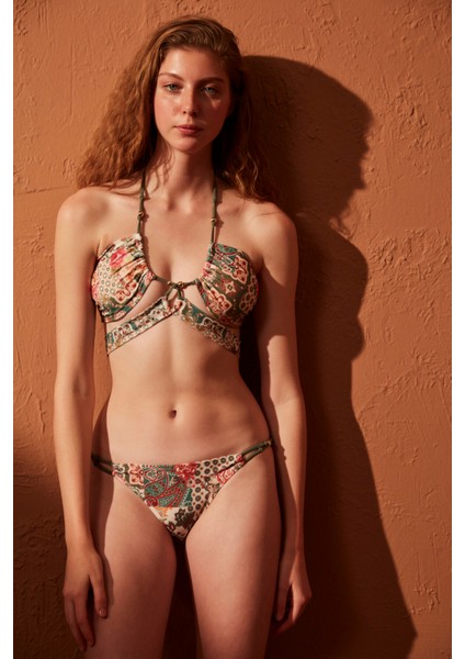 Çok Renkli Paisley Strapless Bikini Üstü