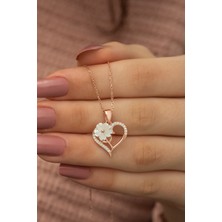 925 Ayar Manolya Çiçeği Kalp Kadın Gümüş Kolye