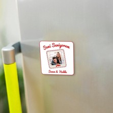 Hediye Kesesi Kişiye Özel Sevgililer Günü Özel Baskılı 6x6 Kare Magnet 2 Adet HK2518