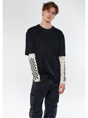 Mavi Erkek Kolları Baskılı Siyah Tişört 0611176-900