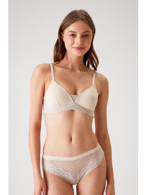 Pierre Cardin 4832 Taş Rengi Lucca Pedli Balensiz Dantelli Comfy Sütyen ve Brazilian / Iç Çamaşır Takımı