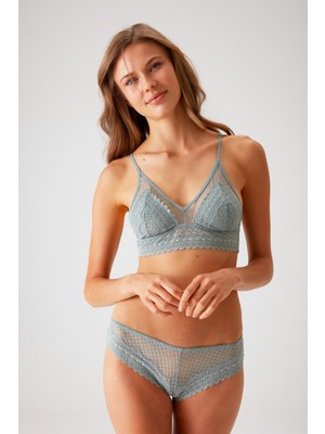 Pierre Cardin Mint Yeşili 4834 Tül Detaylı Balensiz Üçgen Bralet Sütyen ve Brazilian / Iç Çamaşır Takımı