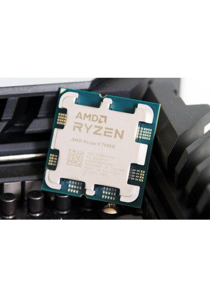 Ryzen 9 7950X 4,5 GHz 64 MB Cache AM5 İşlemci