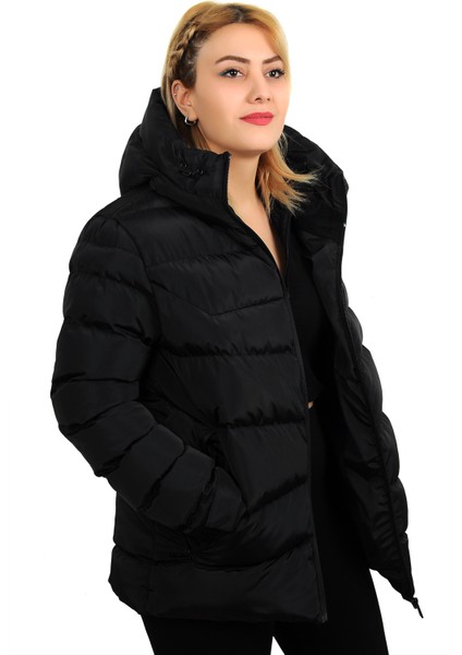 Kadın Siyah Kapüşonlu Astarlı Su Geçirmez Rüzgara Dayanıklı Şişme Mont & Kaban & Parka