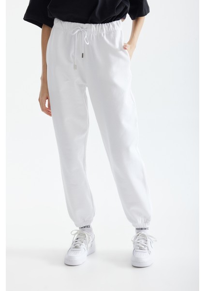 Beyaz Bol Jogger K