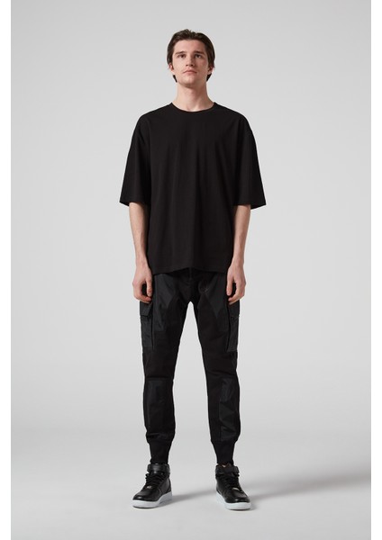 Bol Kesim Arka Yan Baskılı Erkek T-Shirt