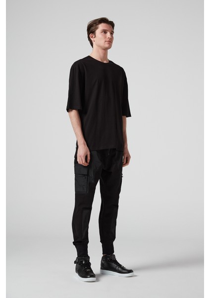 Bol Kesim Arka Yan Baskılı Erkek T-Shirt fırsatları