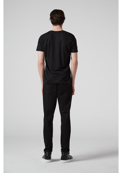 V Yaka Erkek T-Shirt fırsatları