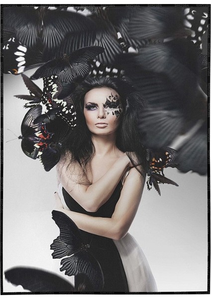 Siyah Saçlı Kelebekli Kadın Moda Güzellik Poster P-004652