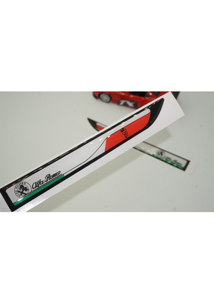 Alfa Romeo 145 146 147 Yan Aynalar ve Çamurluk Yanı Damla Desen Bıçak Logo Arma Seti