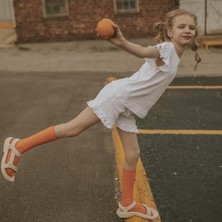 Antebies Organik Beyaz Jakarlı Fırfırlı Kısa Kollu Şortlu Kız Çocuk Pijama Takımı