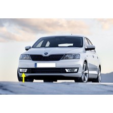 Vass41 Skoda Rapid 2012-2016 Sağ Ön Sis Farı Çerçevesi 5JA807682