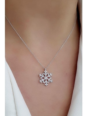 Ose Shop Pırlanta Parlaklığında Zirkon Taşlı 925 Ayar Gümüş Kar Tanesi Kolye