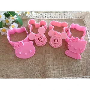 Dos Hello Kitty Ve Mickey Minnie Mouse  4'Lü Kurabiye Pasta Ve Şeker Hamuru Yapım Seti
