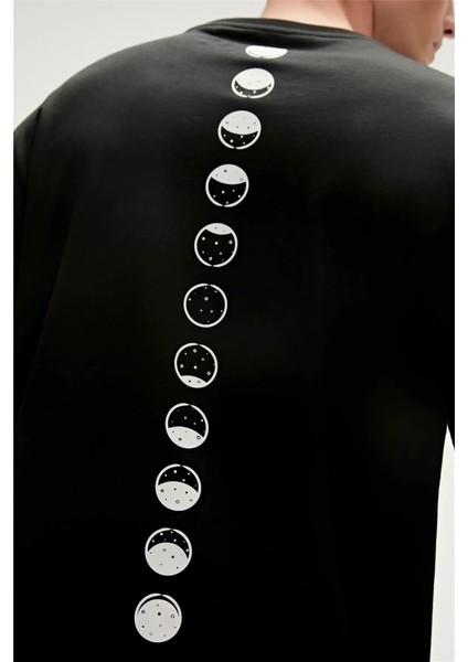 MOON PHASE T-SHIRT SİYAH Erkek T-Shirt 23.01.07.030-C01 fırsatları