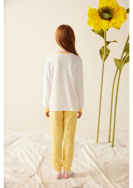 Çok Renkli Kız Çocuk Diasy Termal Pijama Takımı