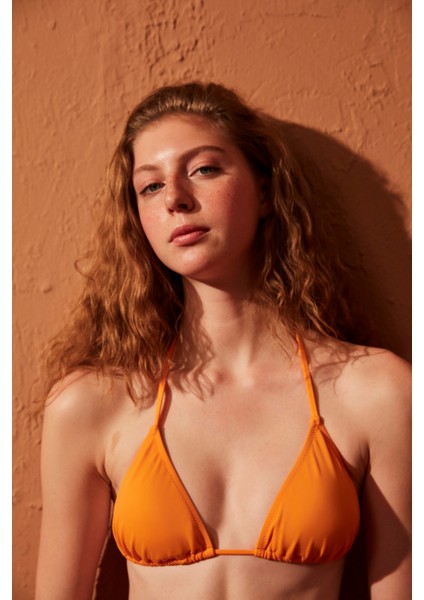 Basic Triangle Bikini Üstü