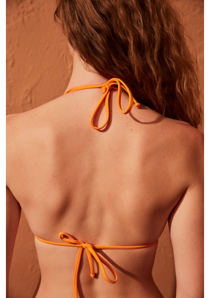 Basic Triangle Bikini Üstü