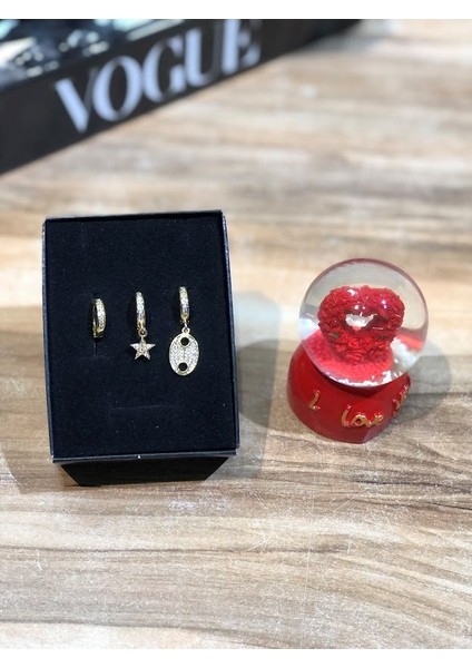 14 Şubat Sevgililer Günü Hediyesi Aşkın Simgesi Romantik Kırmızı Küre ve Naif 3 Lü Küpe Seti