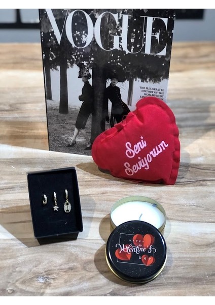 14 Şubat Sevgililer Günü Hediyesi Kitap Kutu Içerisinde 3 Lü Küpe Seni Seviyorum Yastık ve Love Mum fiyatları